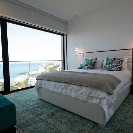 Spacious Luxury Holiday Apartment With A Great View, Funchal, Free Wifi And Parking Luaran gambar