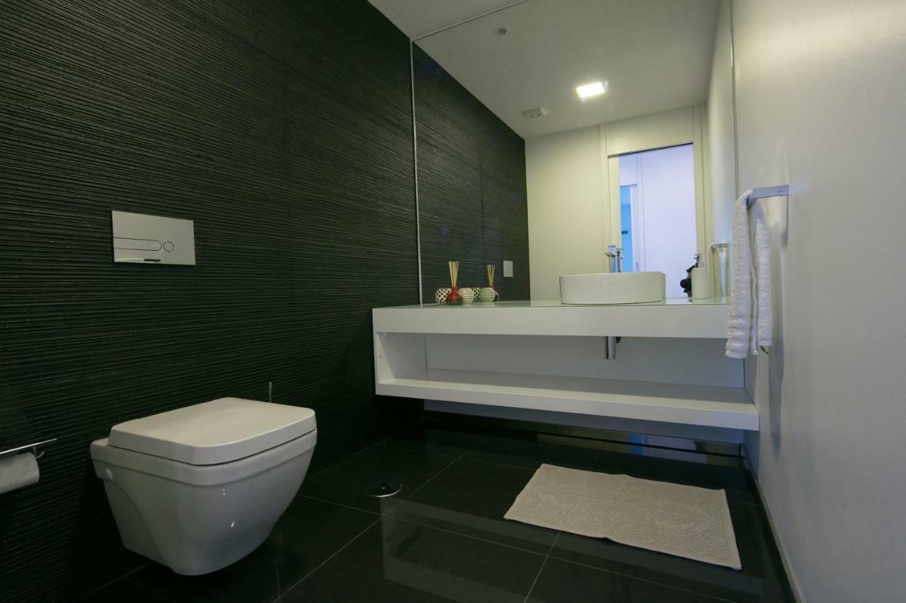 Spacious Luxury Holiday Apartment With A Great View, Funchal, Free Wifi And Parking Luaran gambar