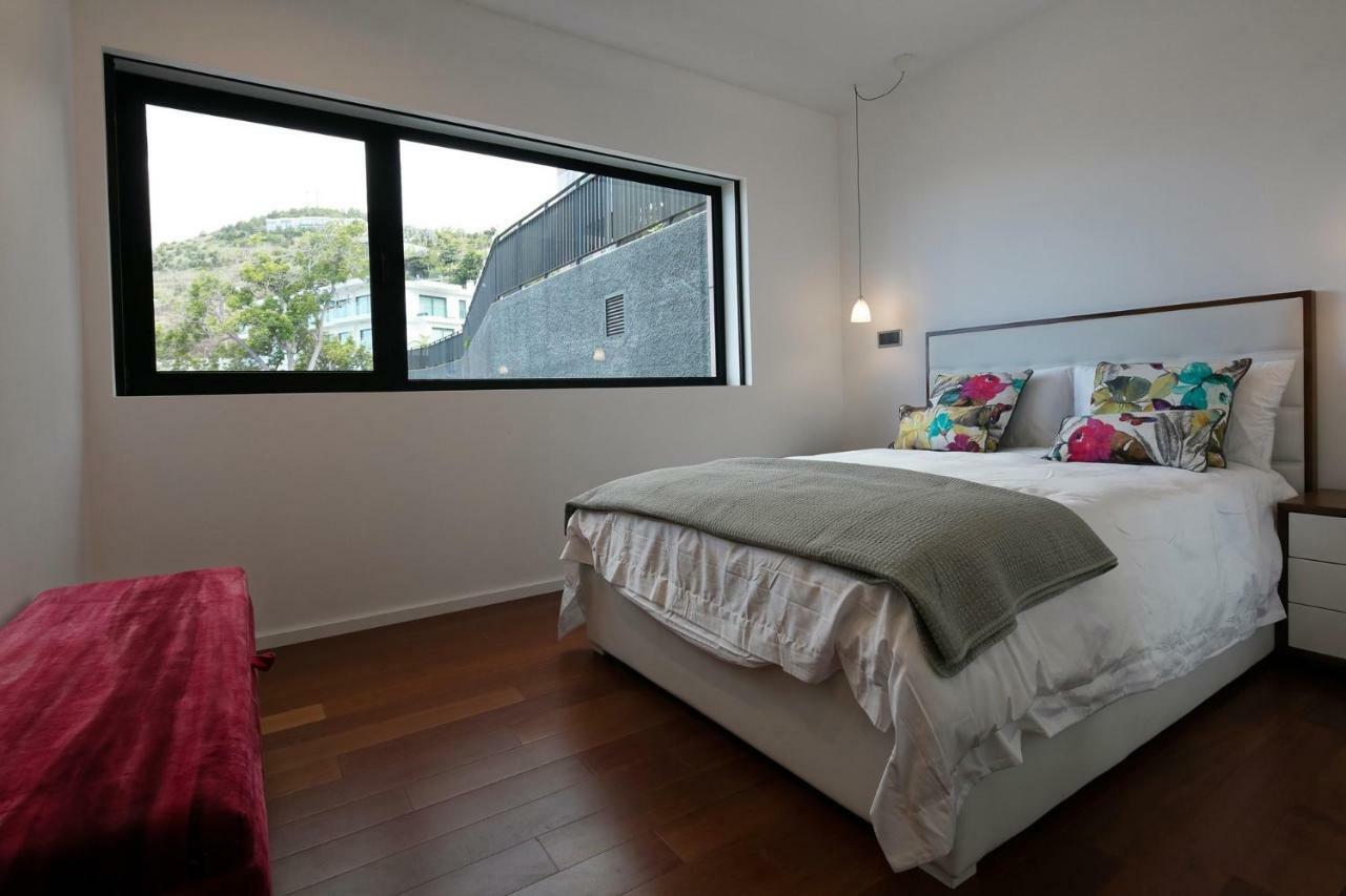 Spacious Luxury Holiday Apartment With A Great View, Funchal, Free Wifi And Parking Luaran gambar